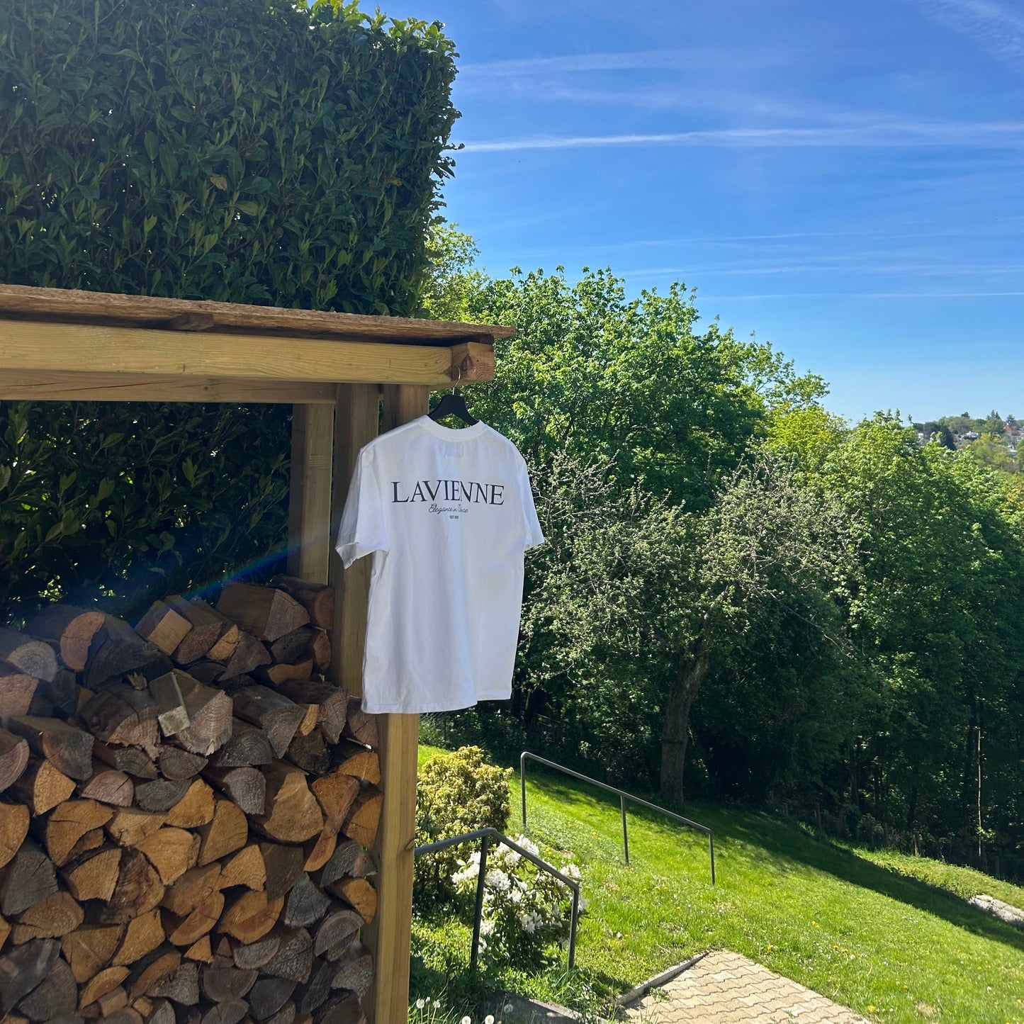 Lavienne Club T-Shirt